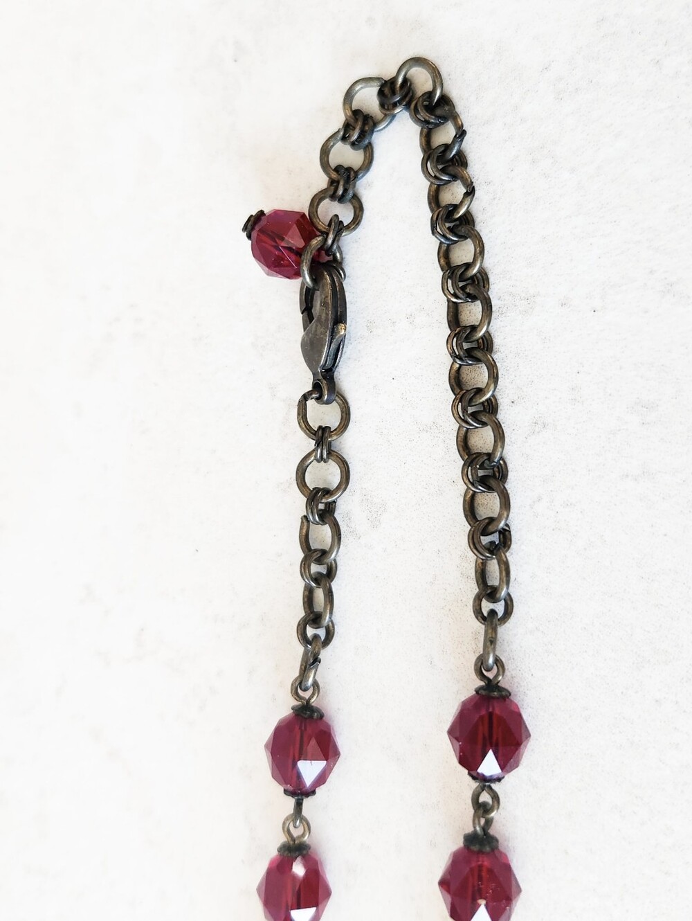 Sorrelli Signed Floral Shaped Crystal Pendant Beaded Necklace Red Blue AB Stones - Picture 3 of 9